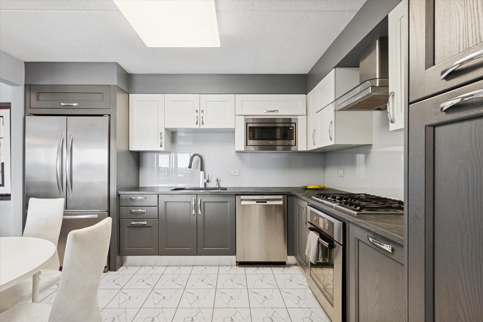 8540 W Foster Avenue #504, Norridge, IL 60706