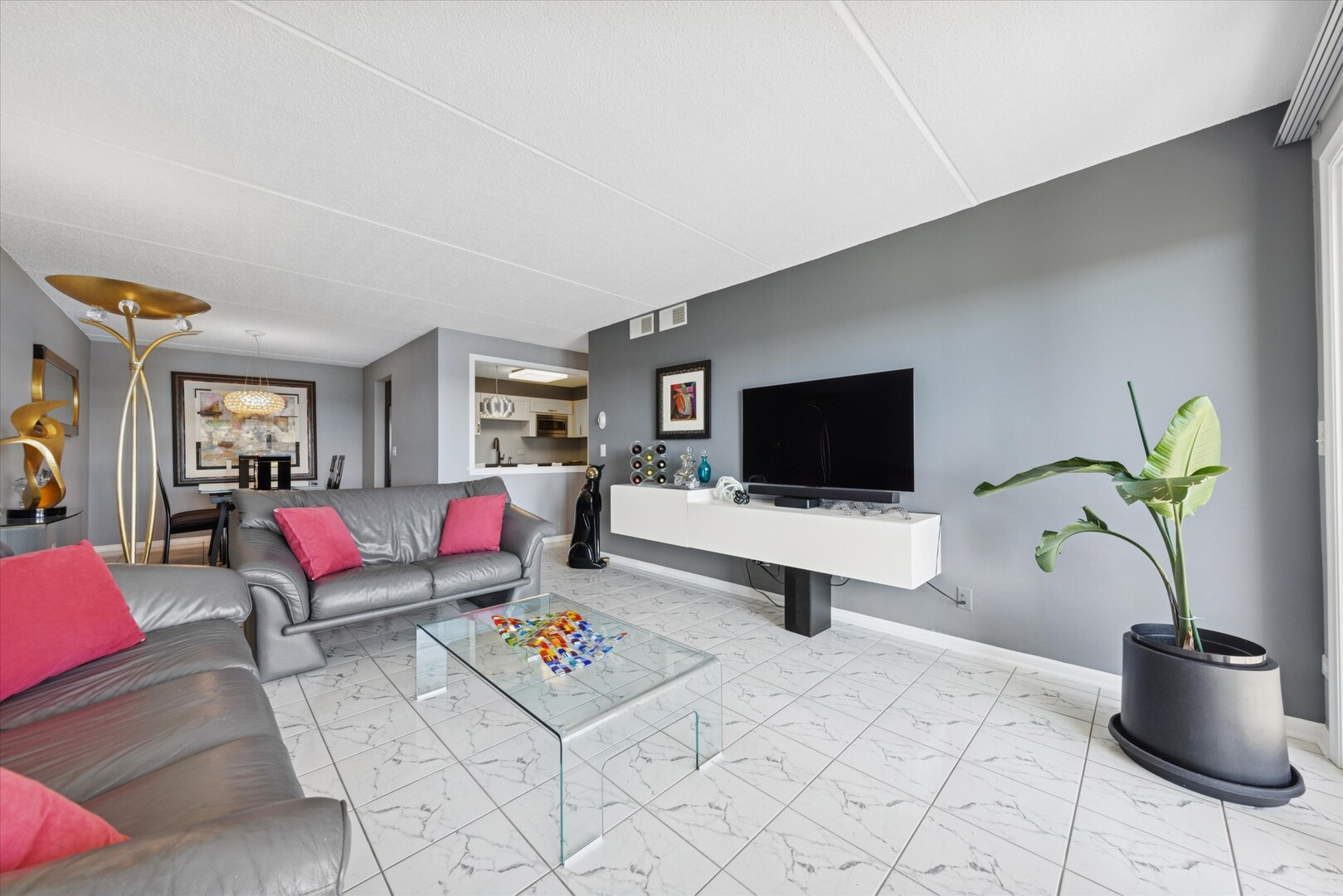 8540 W Foster Avenue #504, Norridge, IL 60706
