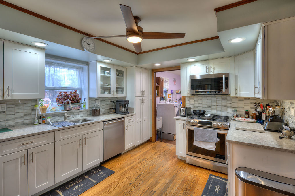 10840 S Ridgeland Avenue, Worth, IL 60482
