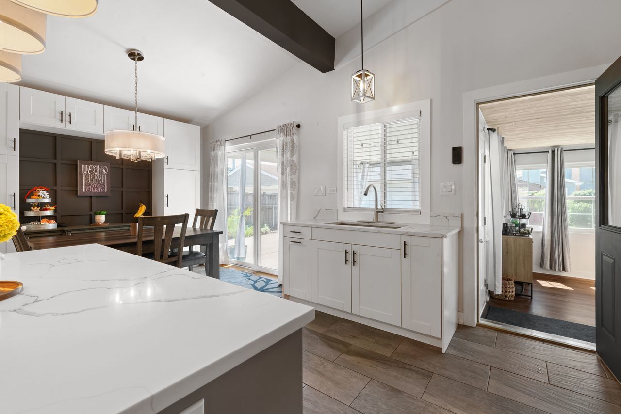 8517 W Madison Drive, Niles, IL 60714