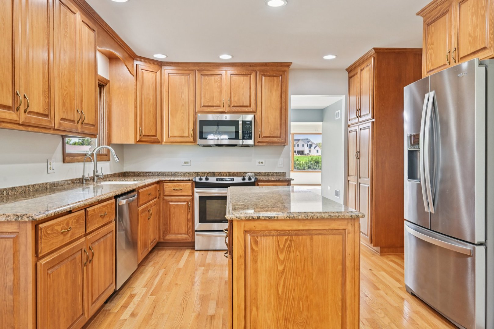 23045 S Wirth Lane, Frankfort, IL 60423