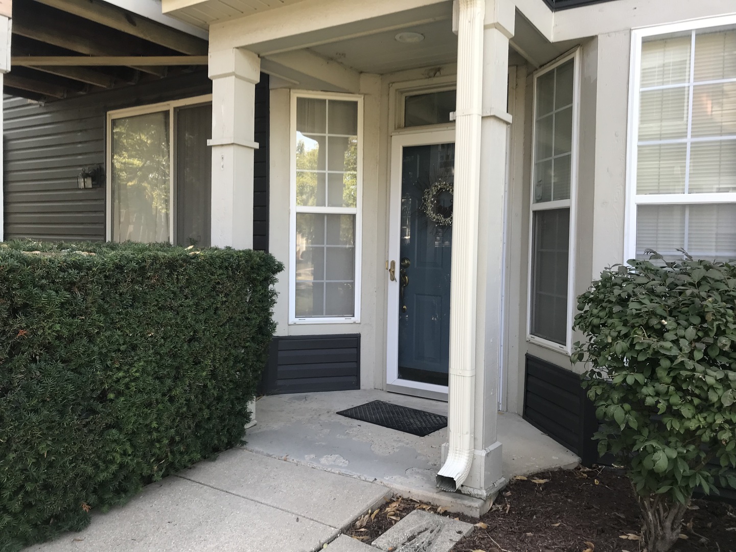 169 E Lake Ridge Drive, Glendale Heights, IL 60139