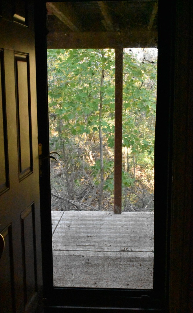 2728 Crystal Lake Road, Cary, IL 60013