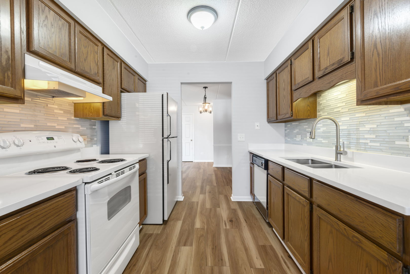 322 Park Avenue #2A, Clarendon Hills, IL 60514