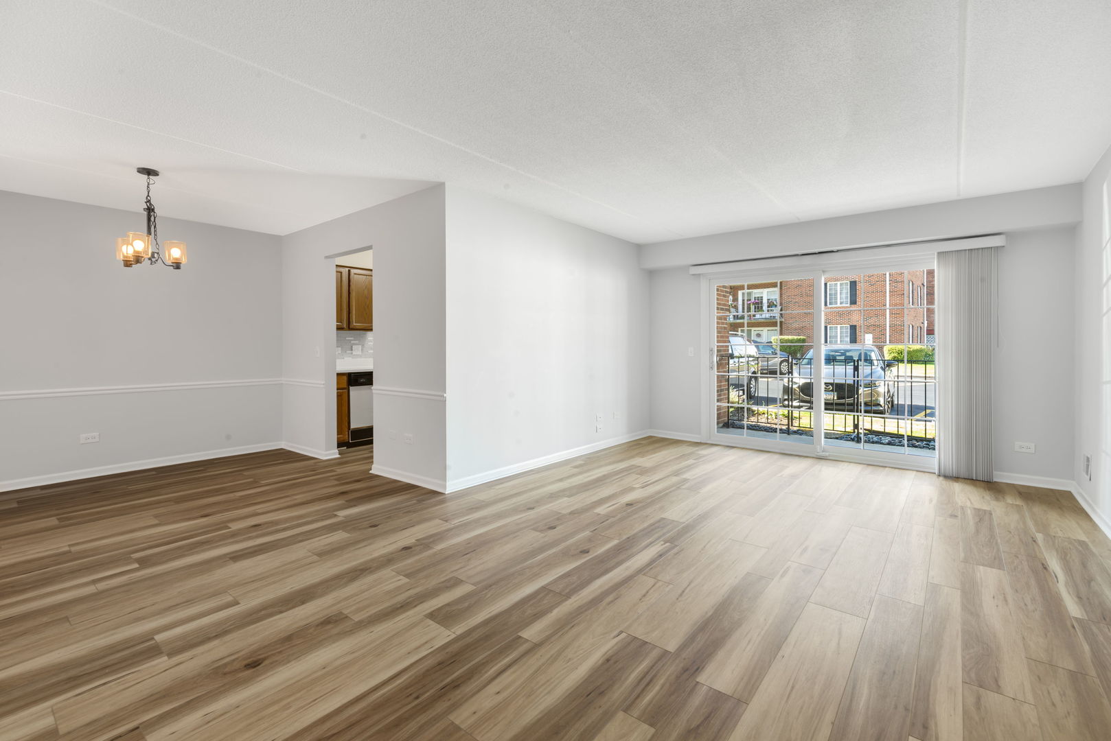 322 Park Avenue #2A, Clarendon Hills, IL 60514