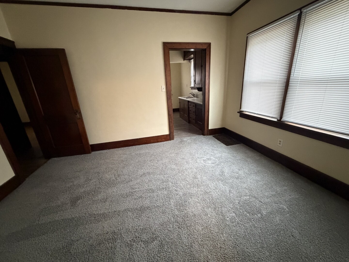 705 W Olive Street, Bloomington, IL 61701