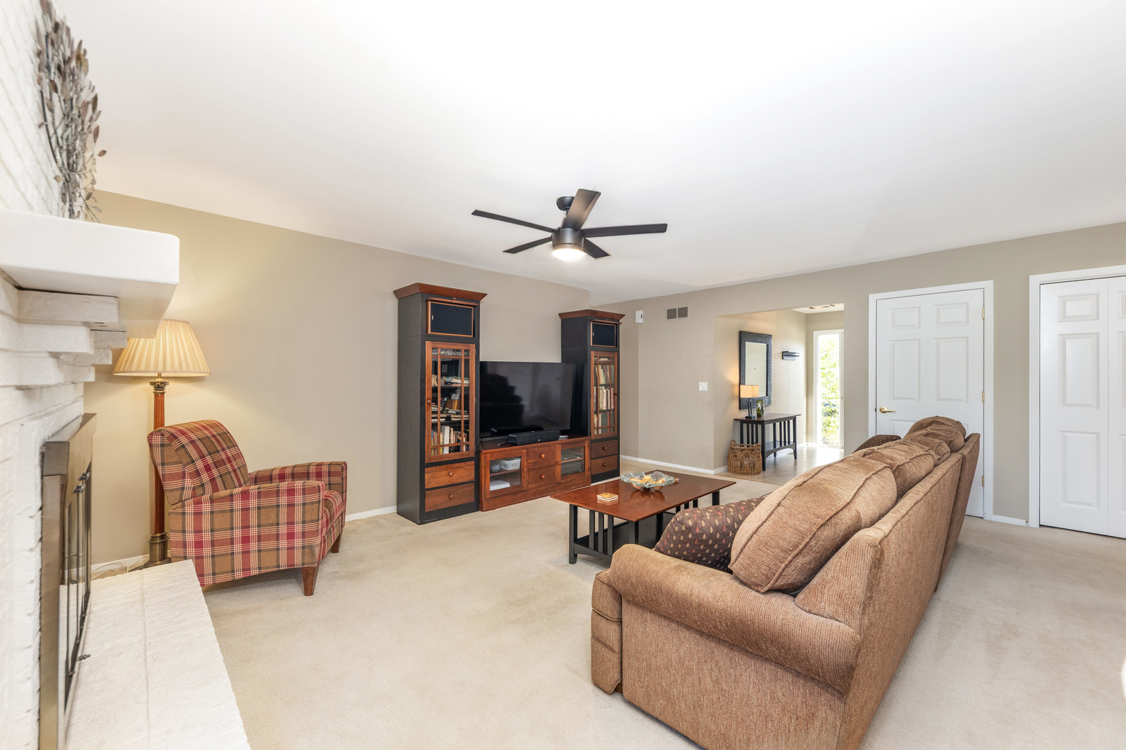 1505 Ranchview Drive, Naperville, IL 60565