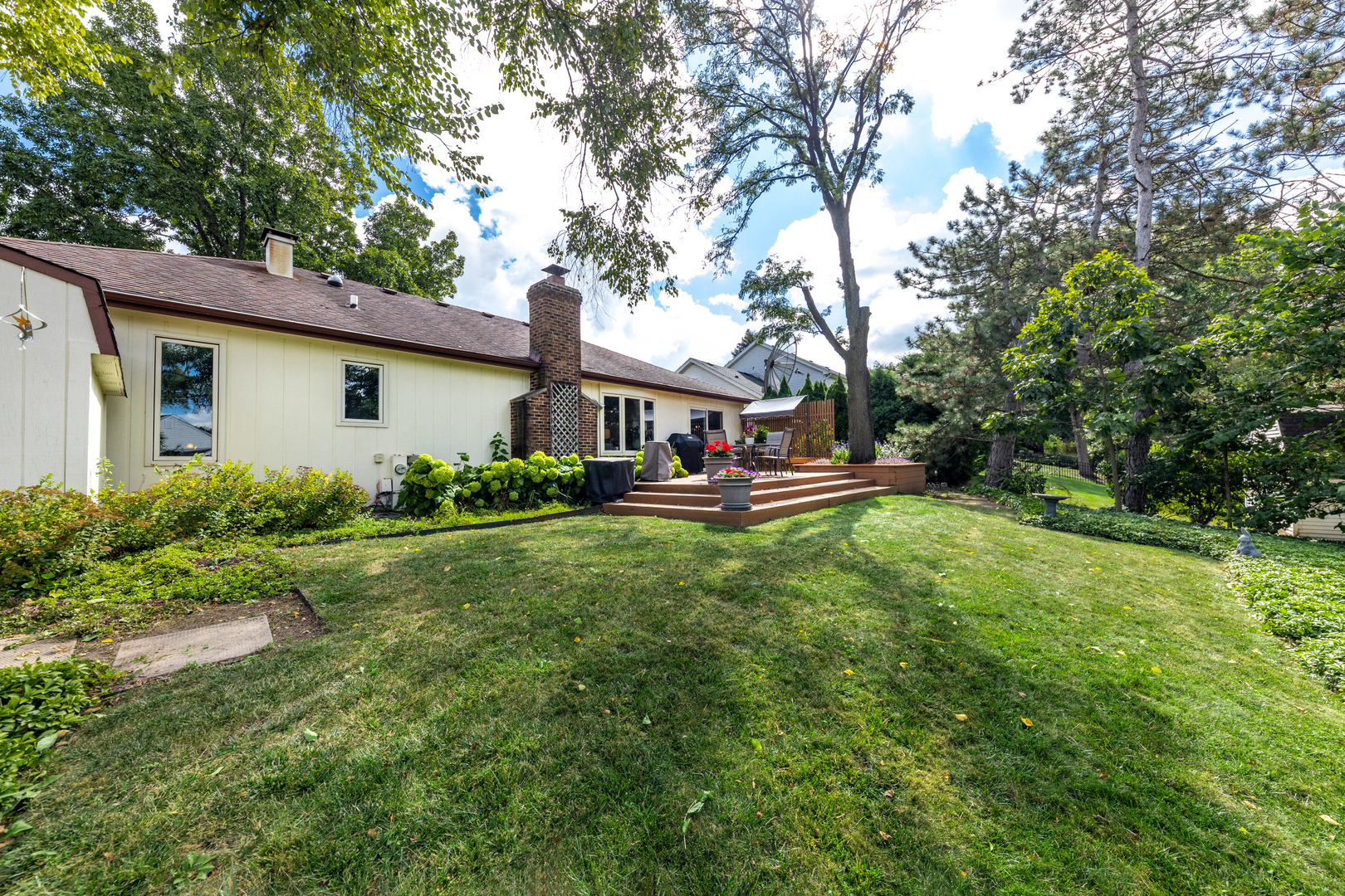 1505 Ranchview Drive, Naperville, IL 60565