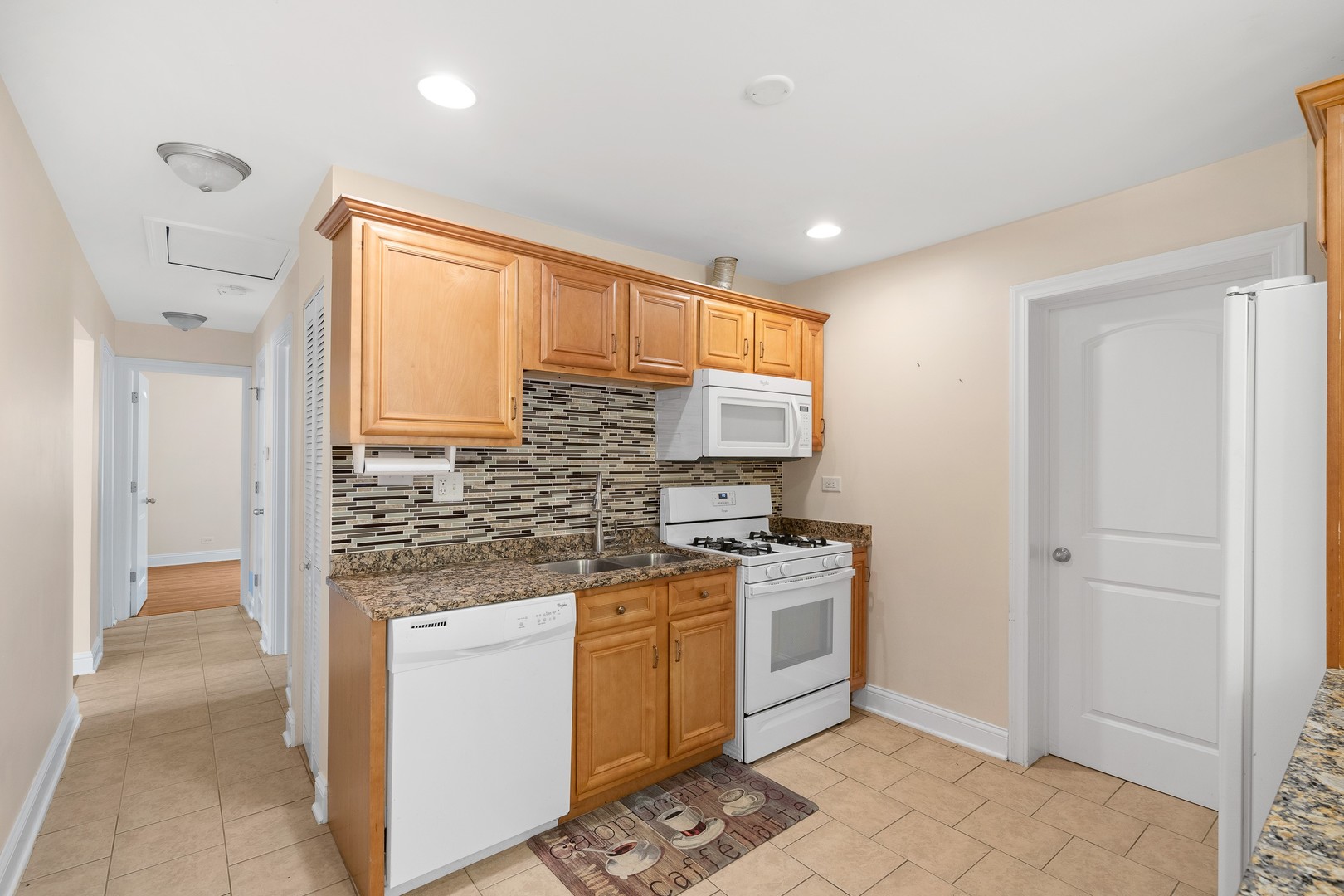 629 W Edgewood Road, Lombard, IL 60148