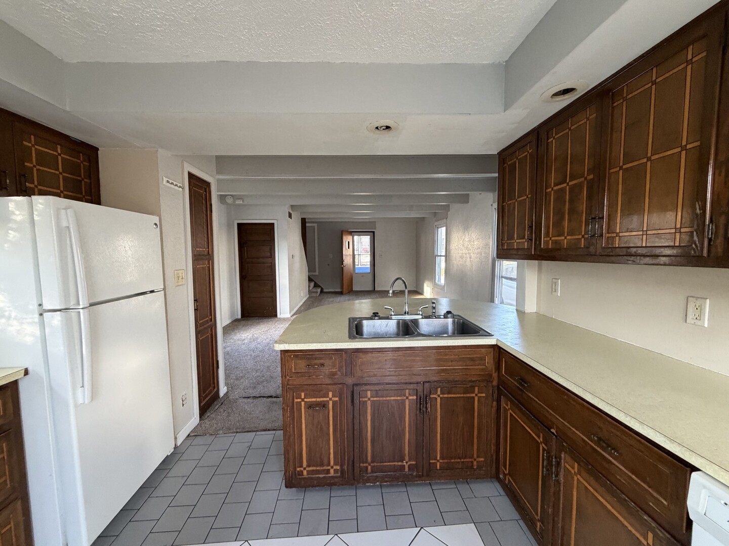 508 W Grove Street, Bloomington, IL 61701