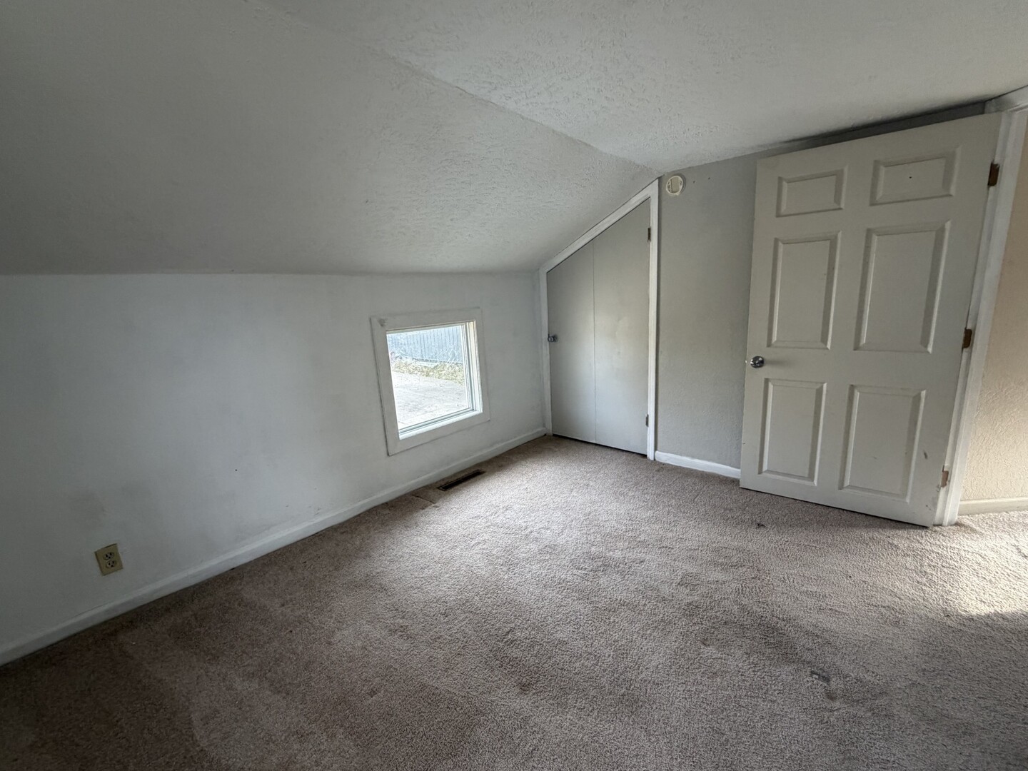 508 W Grove Street, Bloomington, IL 61701