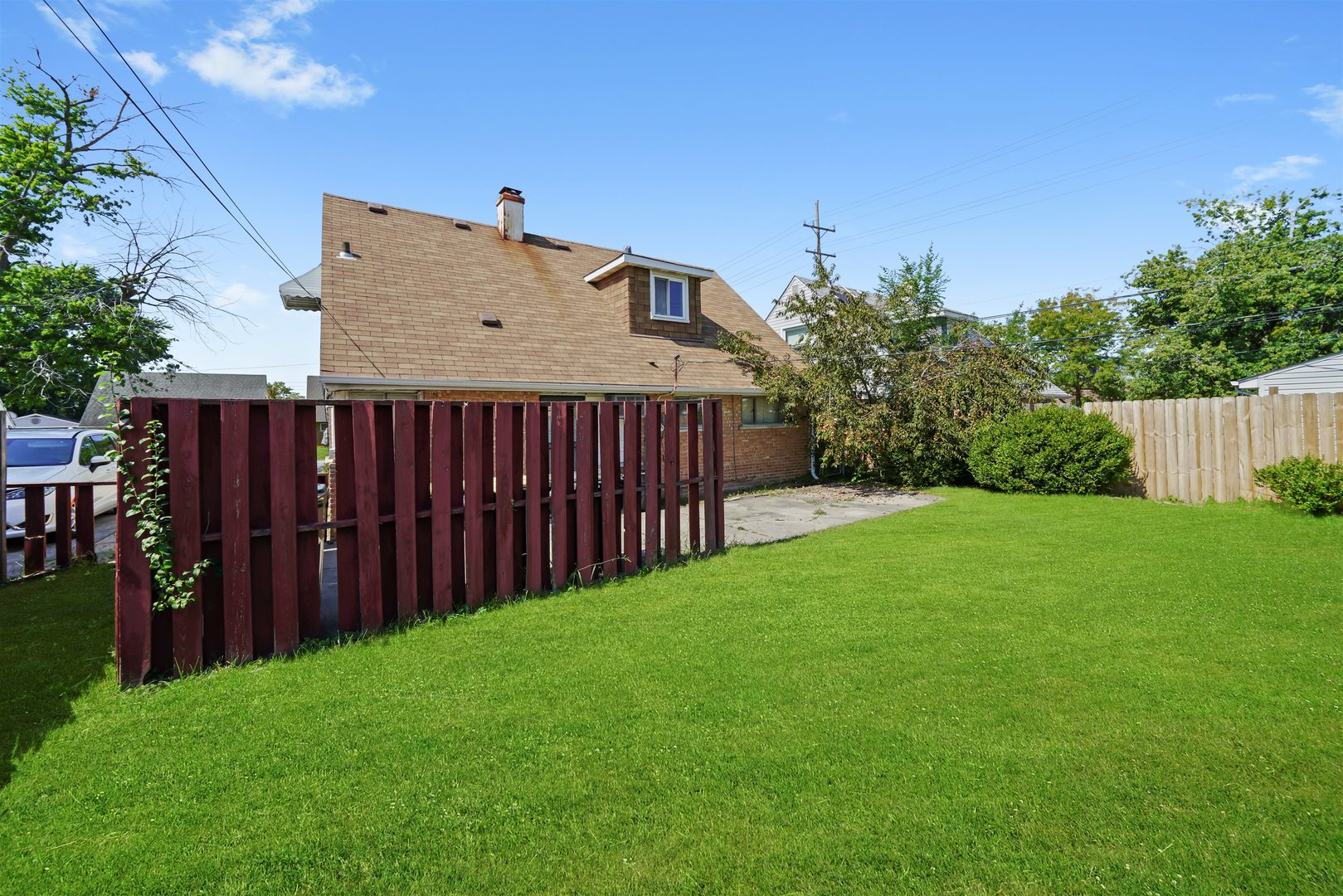 17007 Oakwood Avenue, Lansing, IL 60438