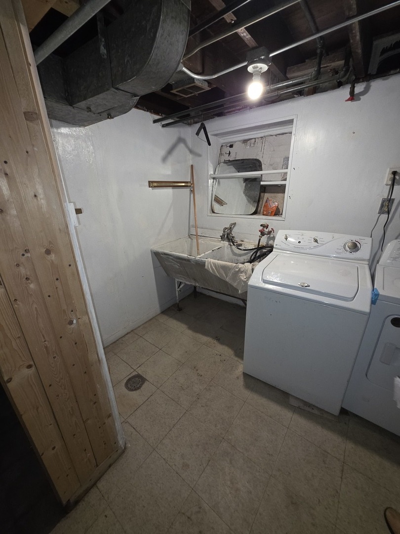 150 E 120th Street, Chicago, IL 60628