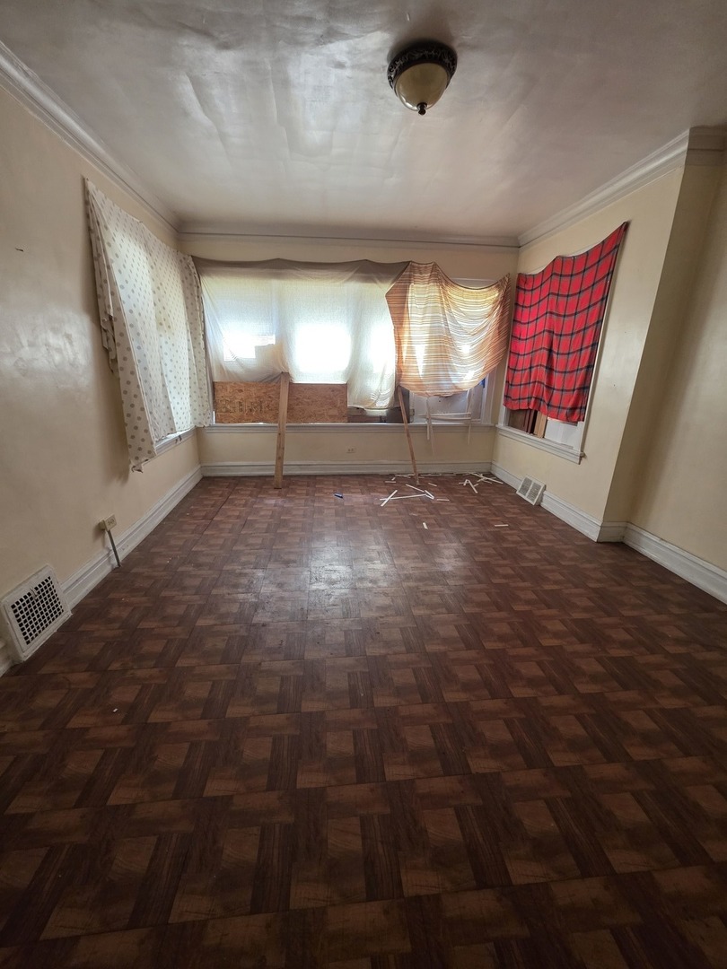 150 E 120th Street, Chicago, IL 60628