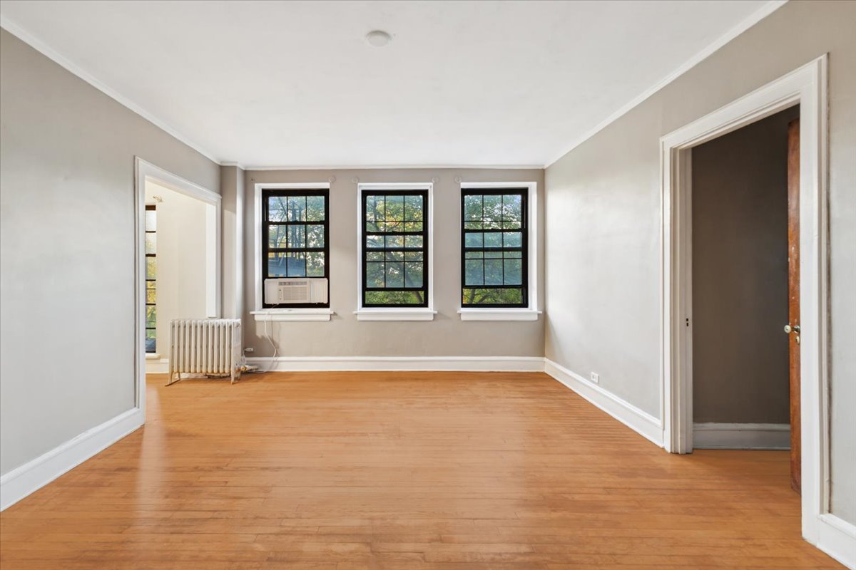 3017 E 78th Street #4B, Chicago, IL 60649