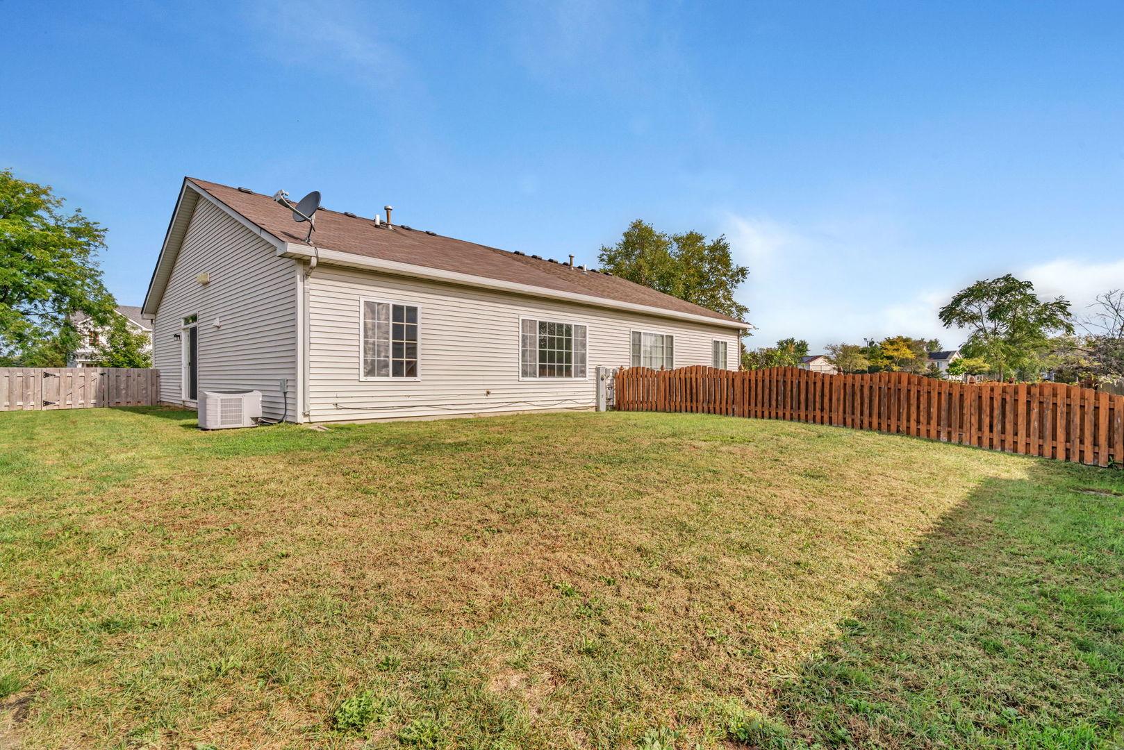 1404 Plantain Drive, Minooka, IL 60447