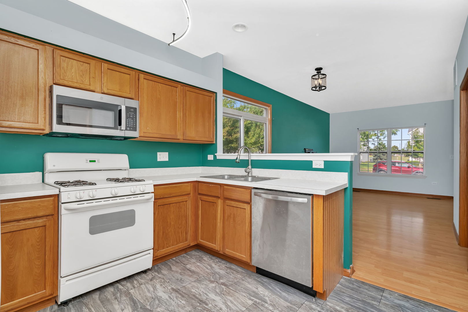 1404 Plantain Drive, Minooka, IL 60447