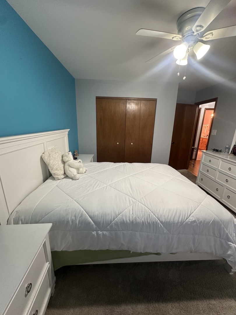 12024 S Van Beveren Drive, Alsip, IL 60803