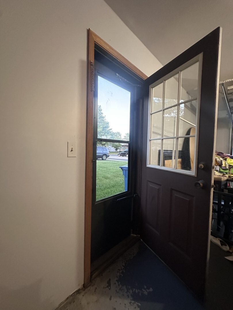 12024 S Van Beveren Drive, Alsip, IL 60803