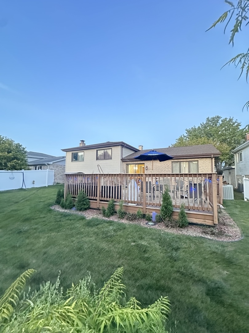 12024 S Van Beveren Drive, Alsip, IL 60803