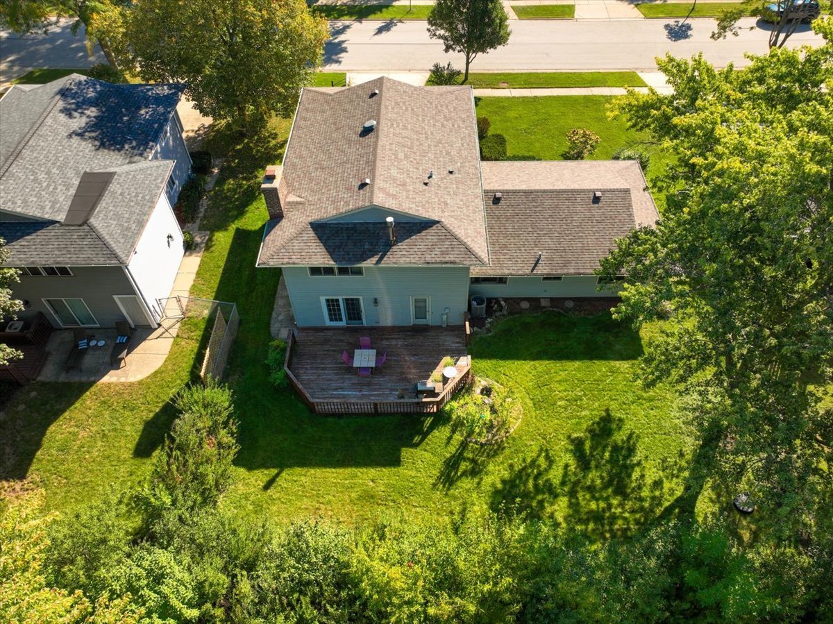 220 Kemah Lane, Schaumburg, IL 60193
