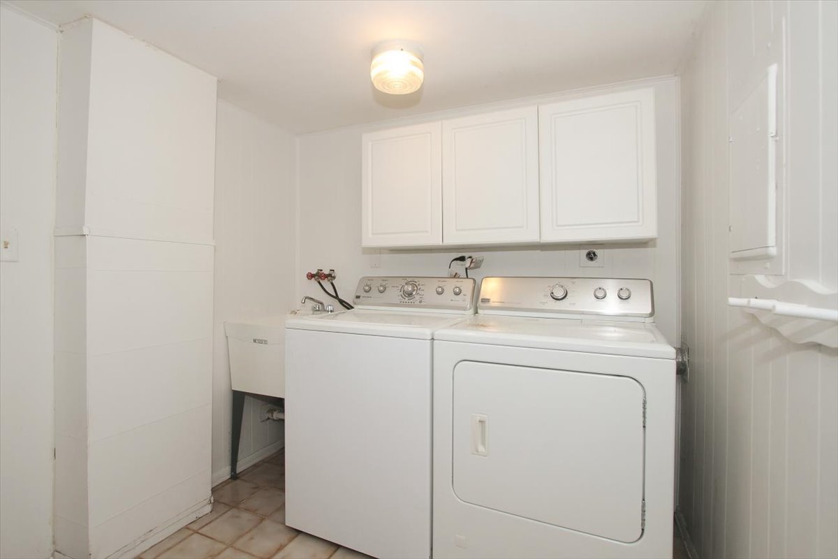 220 Kemah Lane, Schaumburg, IL 60193