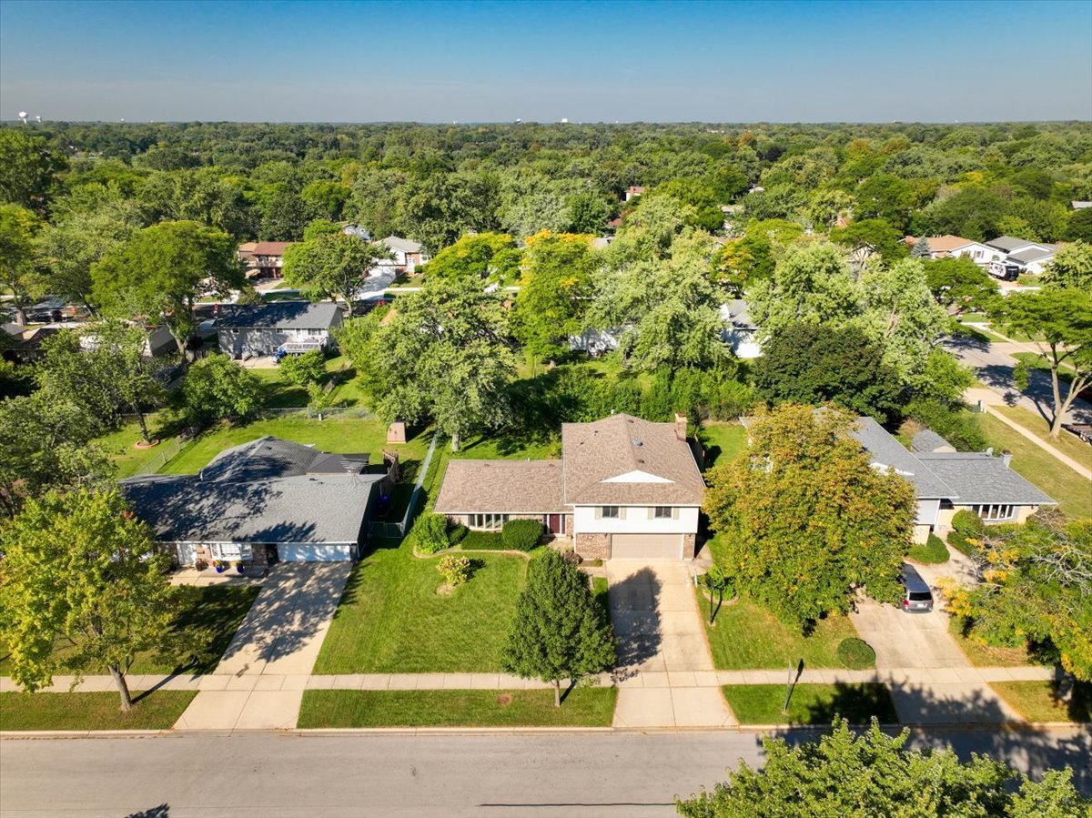 220 Kemah Lane, Schaumburg, IL 60193