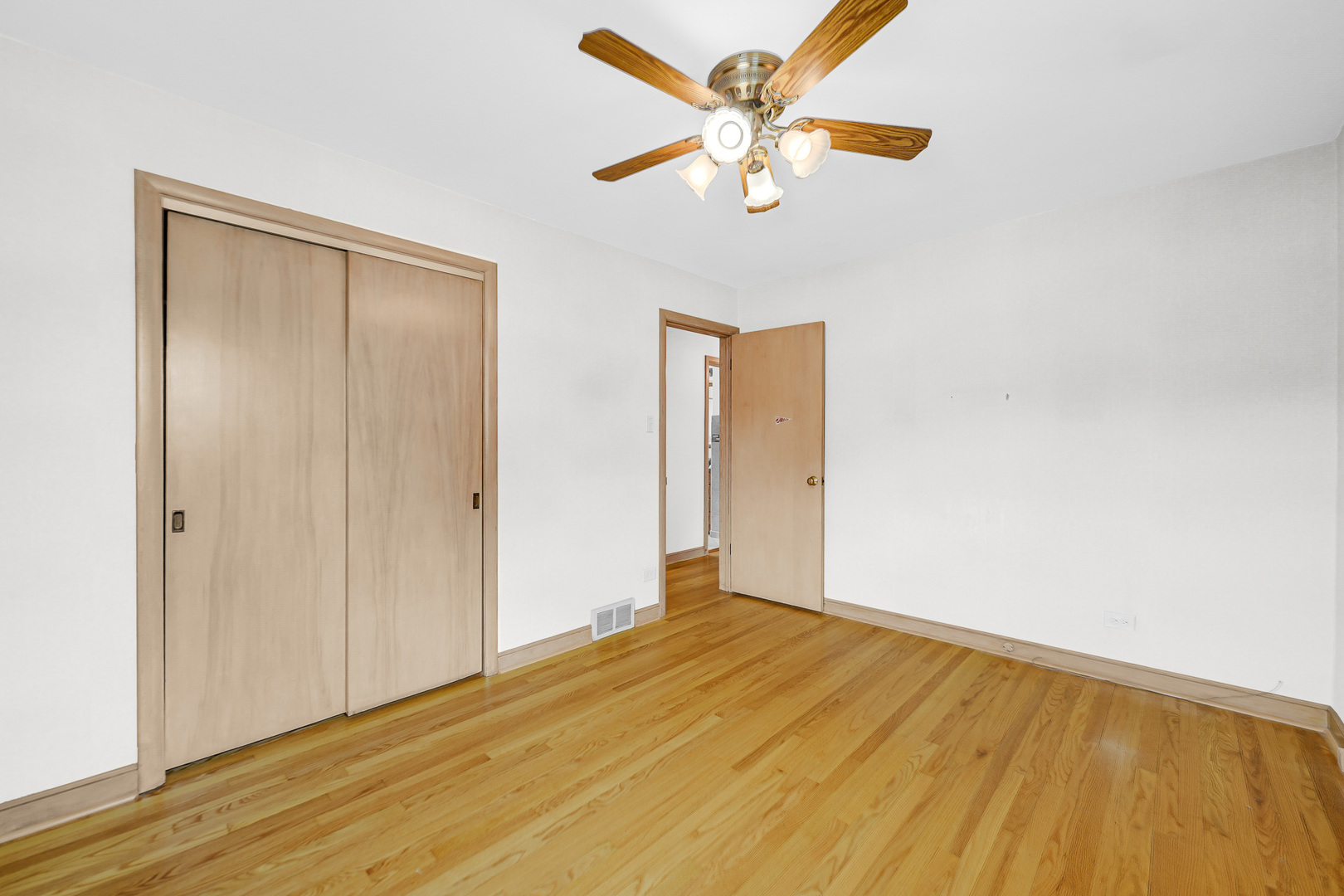 10021 Cook Avenue, Oak Lawn, IL 60453