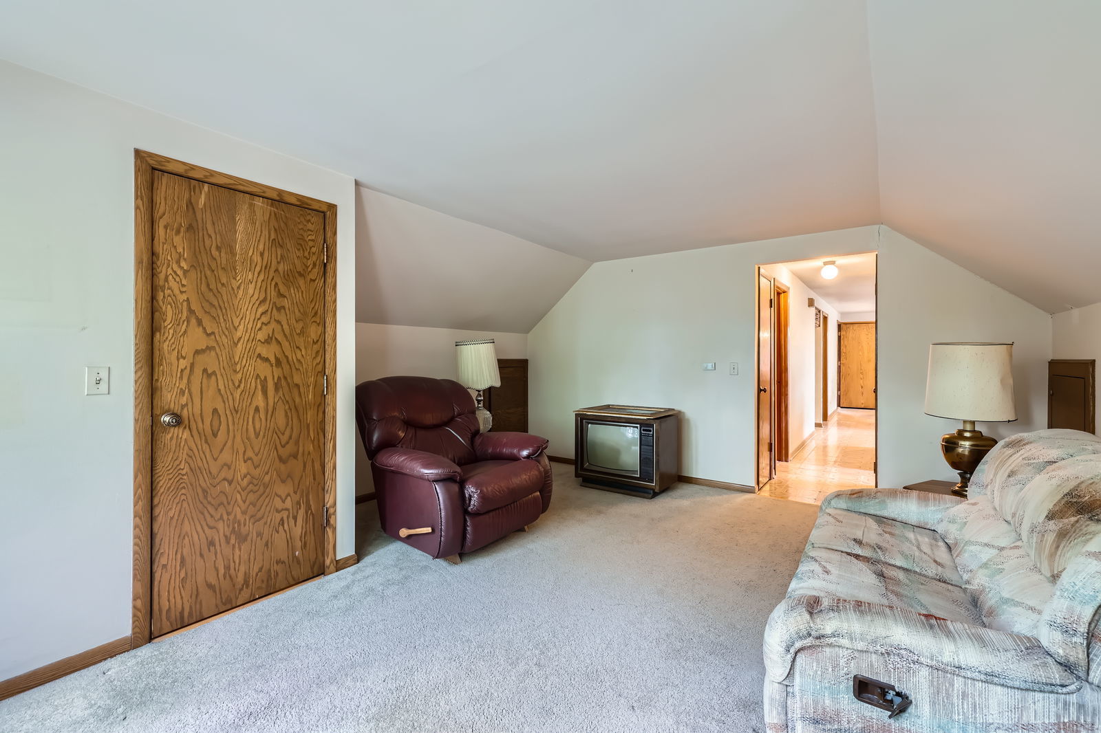 5443 S Nottingham Avenue, Chicago, IL 60638
