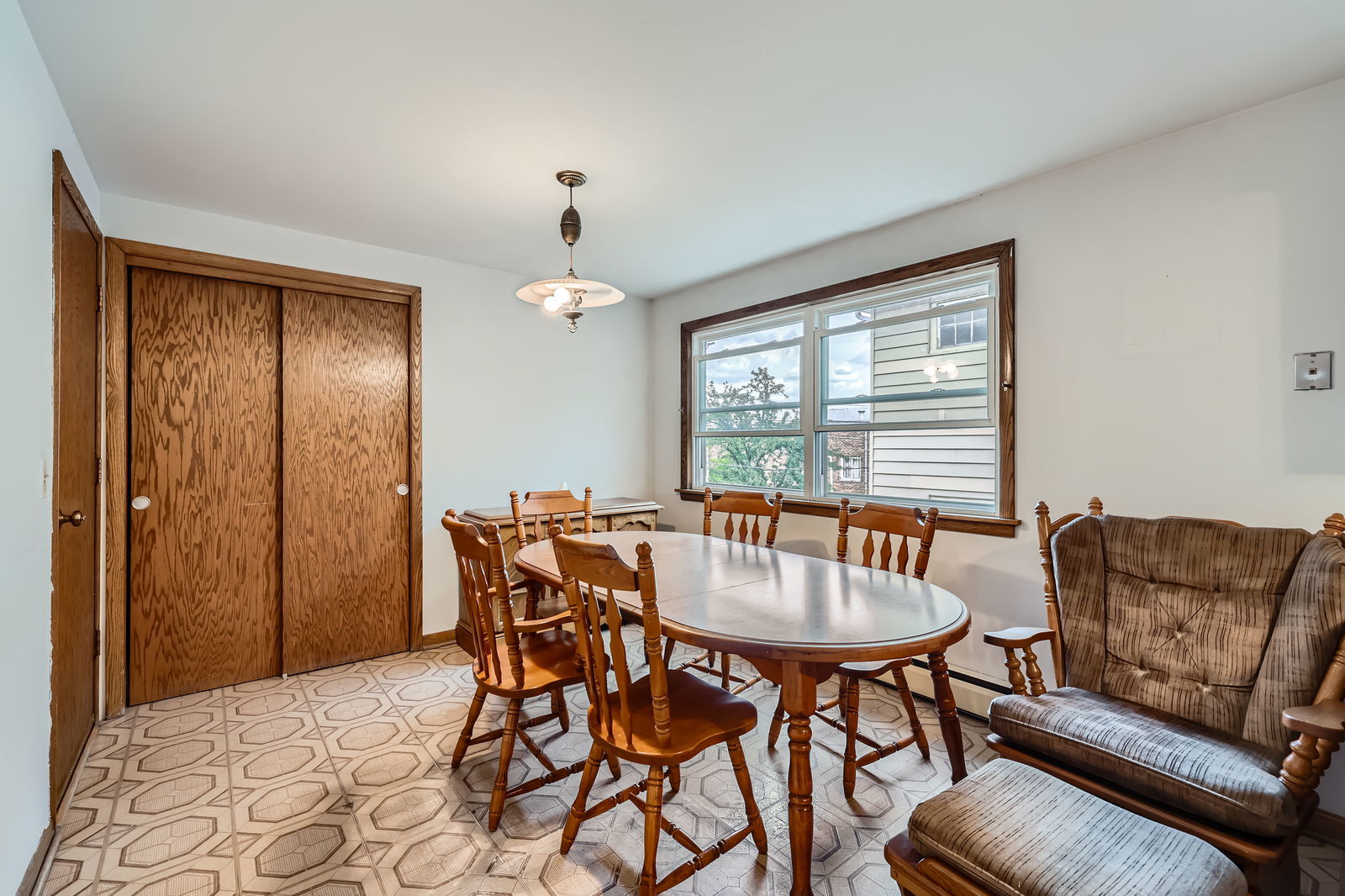 5443 S Nottingham Avenue, Chicago, IL 60638