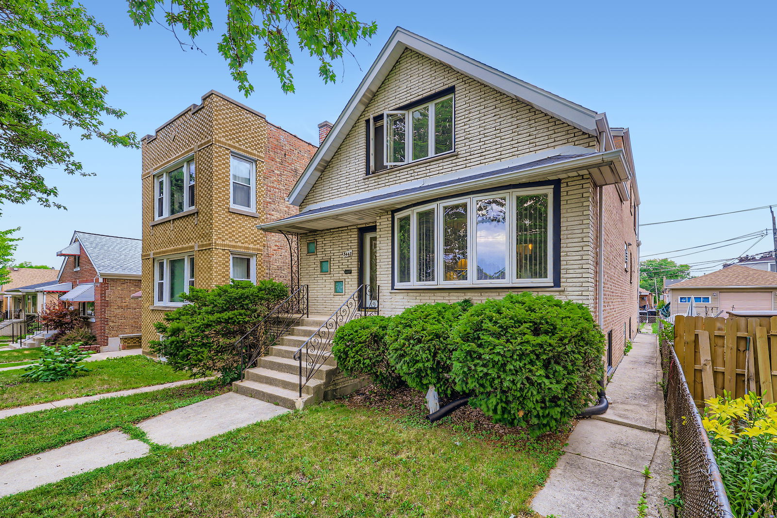 5443 S Nottingham Avenue, Chicago, IL 60638