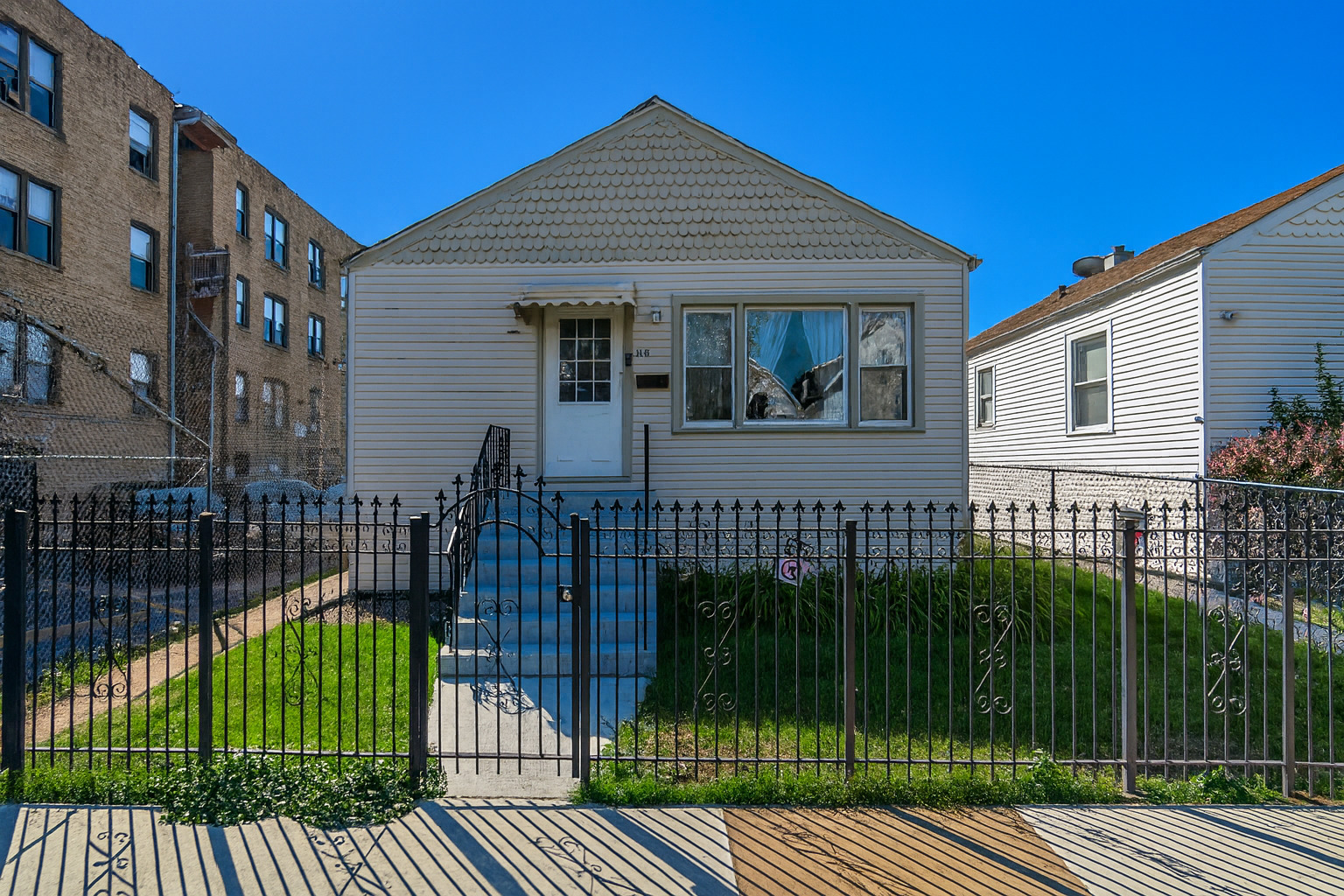 3645 W Dickens Avenue, Chicago, IL 60647