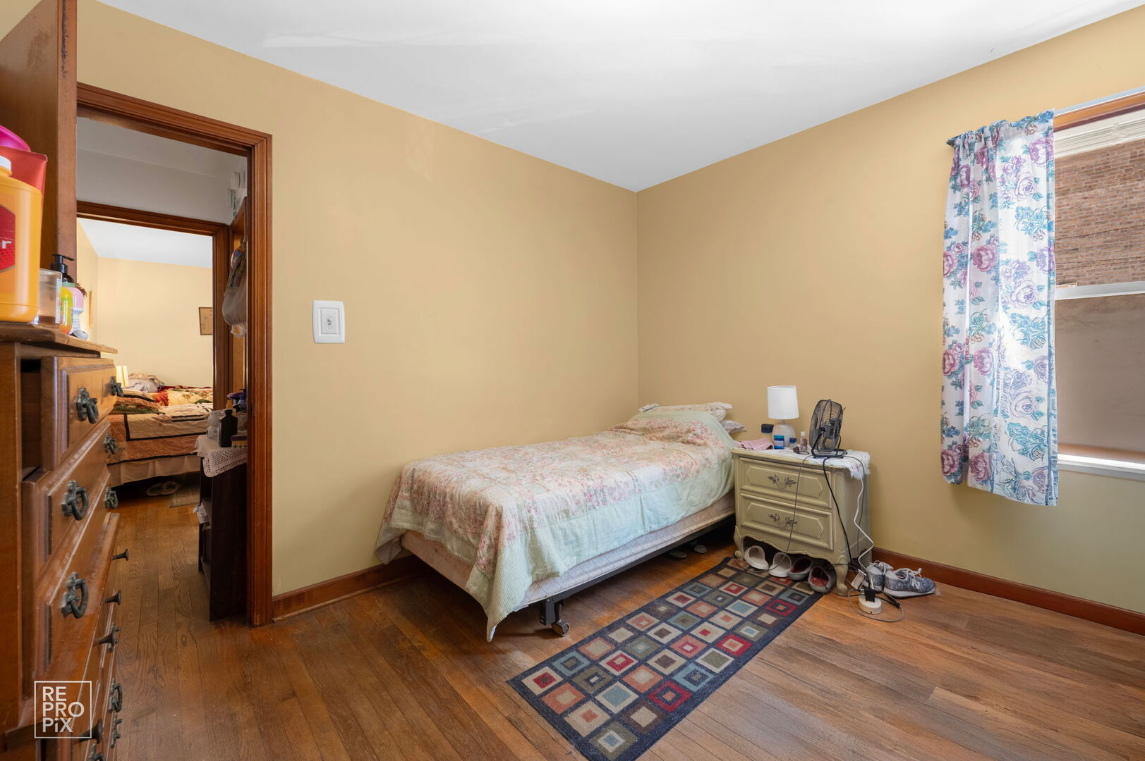 3645 W Dickens Avenue, Chicago, IL 60647