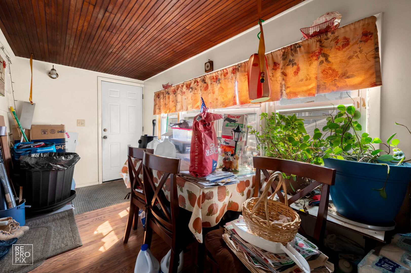 3645 W Dickens Avenue, Chicago, IL 60647