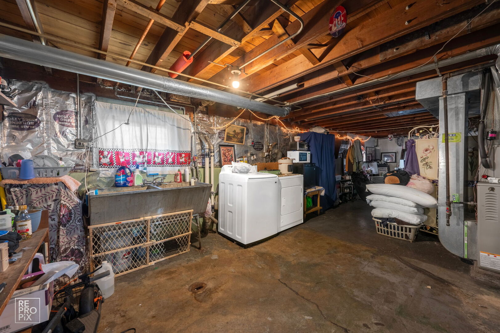 3645 W Dickens Avenue, Chicago, IL 60647