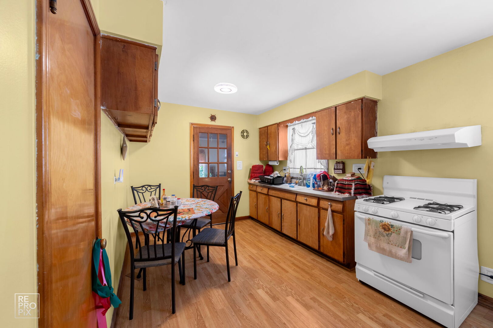 3645 W Dickens Avenue, Chicago, IL 60647