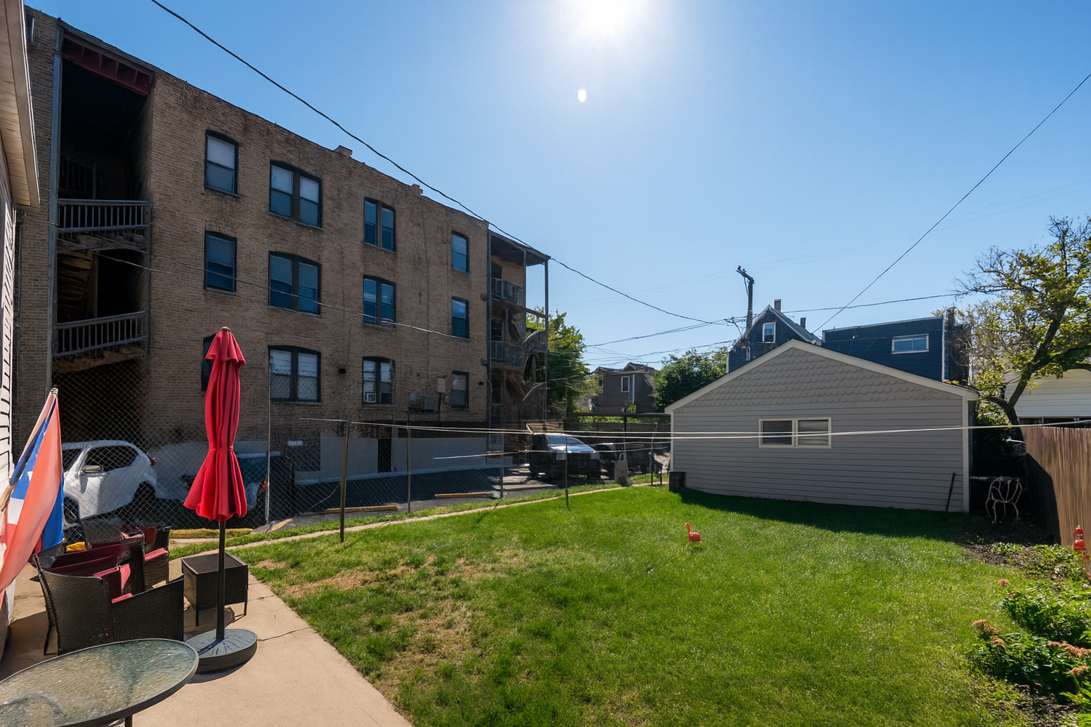 3645 W Dickens Avenue, Chicago, IL 60647