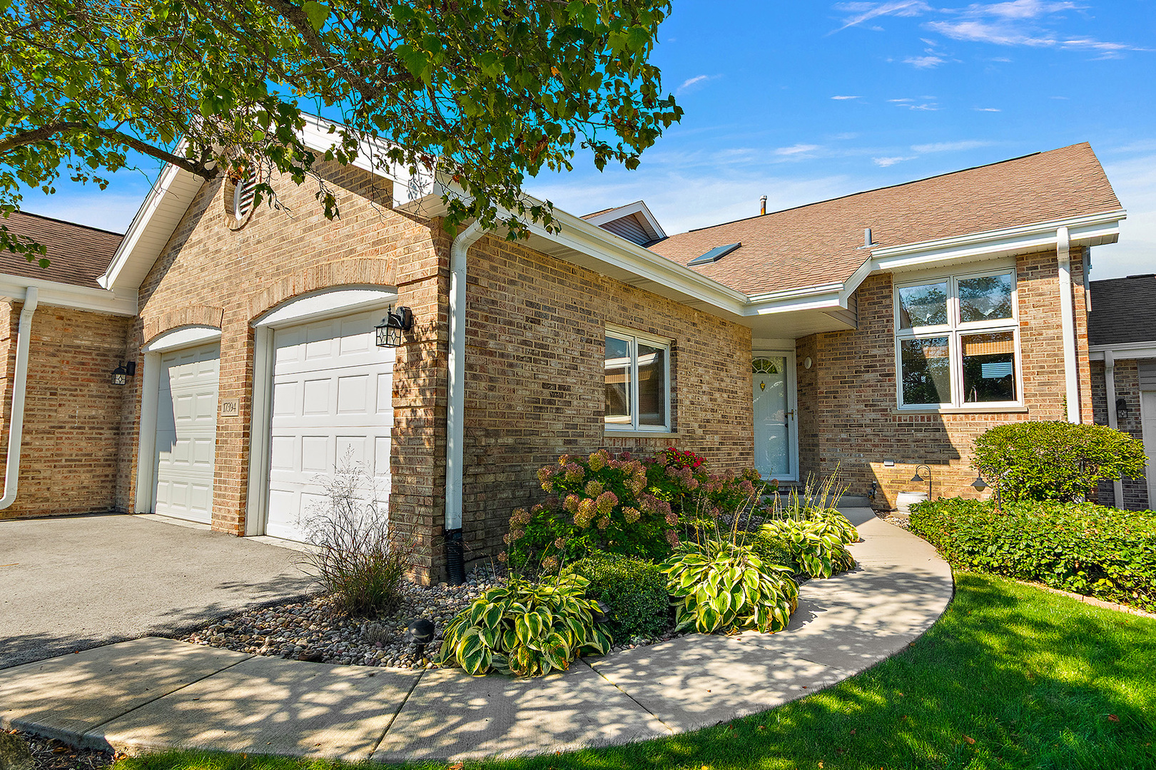 17394 Brook Crossing Lane, Orland Park, IL 60467