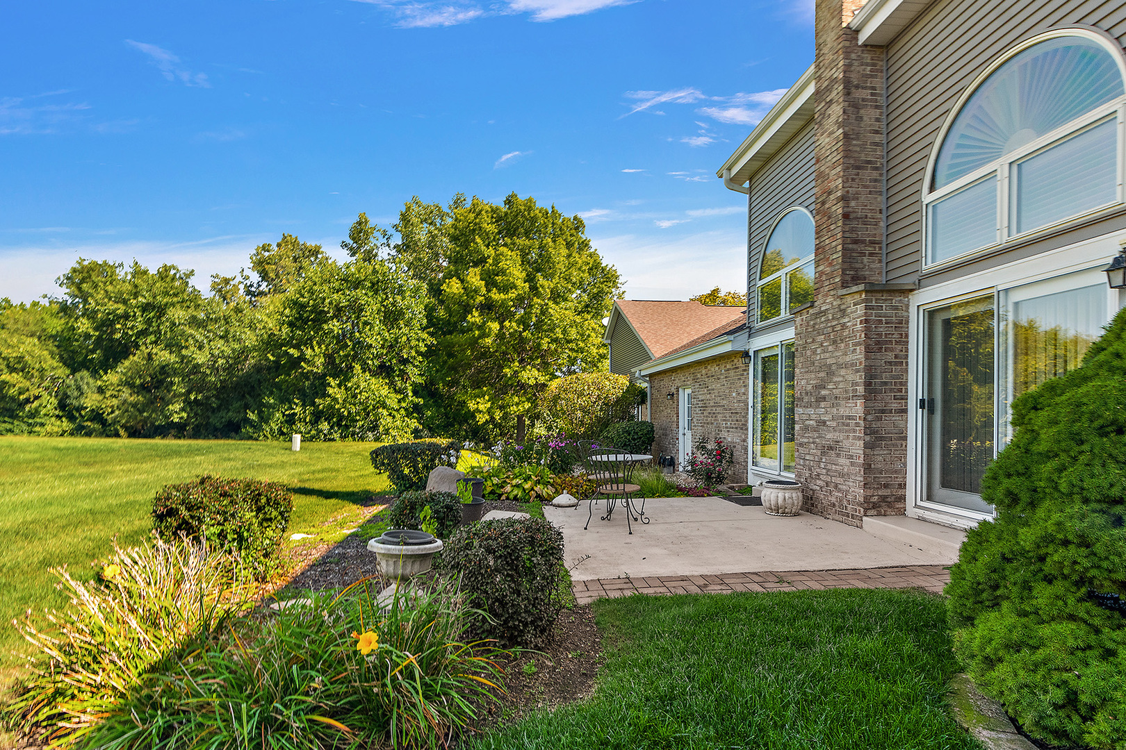 17394 Brook Crossing Lane, Orland Park, IL 60467