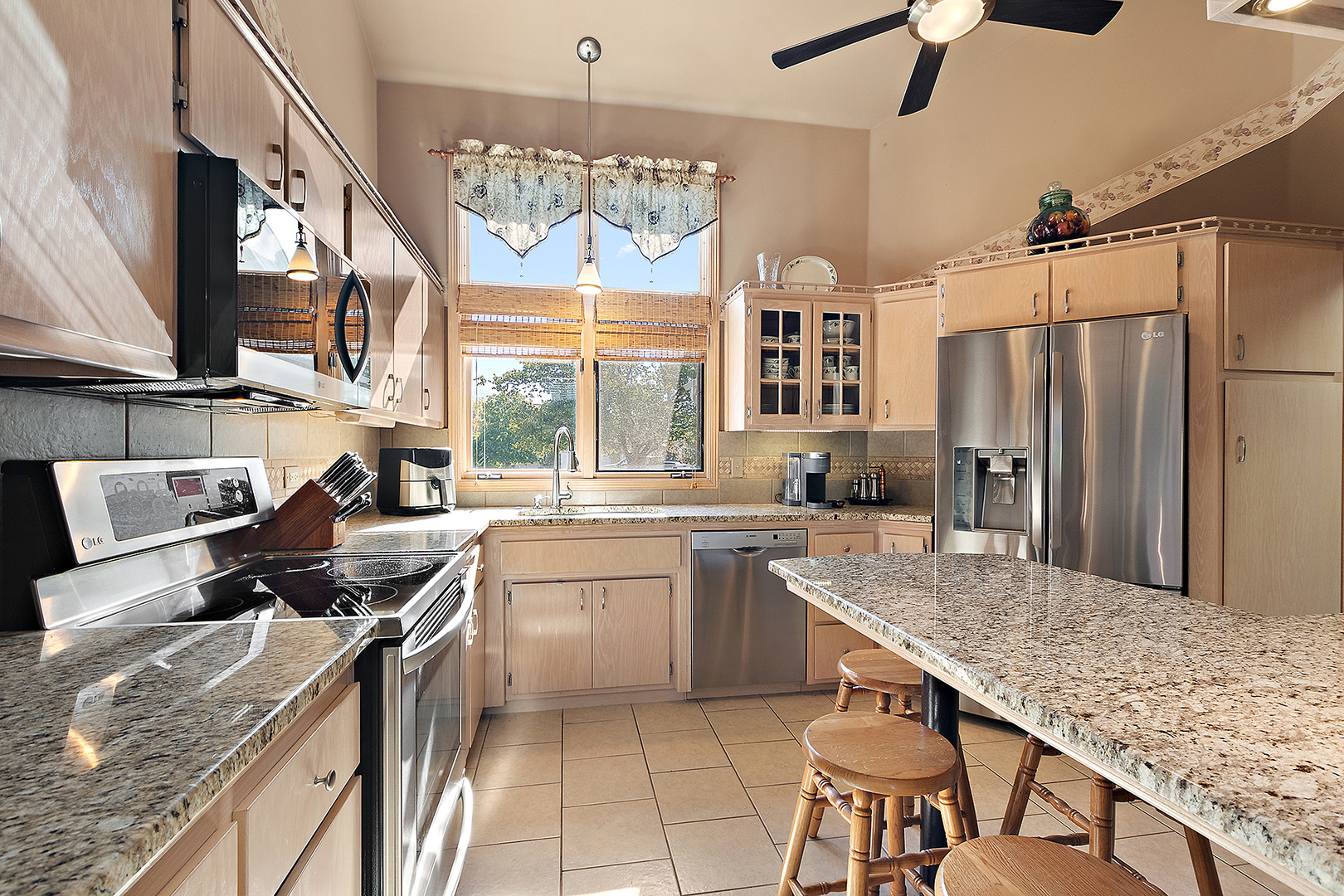 17394 Brook Crossing Lane, Orland Park, IL 60467
