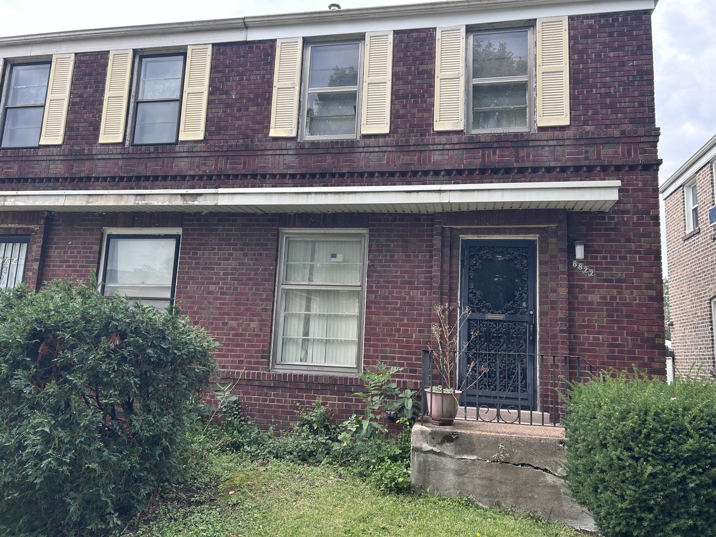8822 S Kenwood Avenue, Chicago, IL 60619