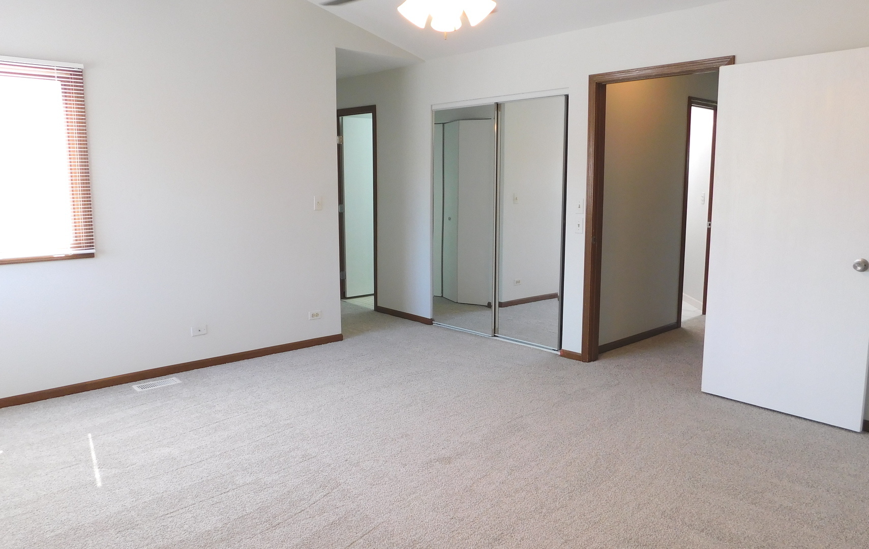1645 Hilton Head Drive, Naperville, IL 60563