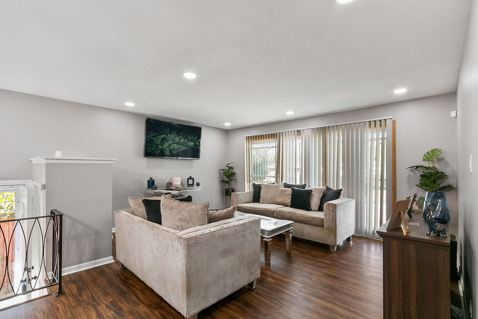 15221 Oak Street, Dolton, IL 60419