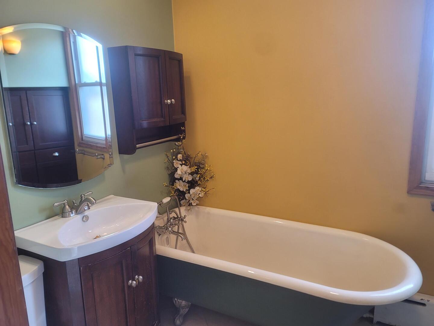2343 N Lawndale Avenue, Chicago, IL 60647