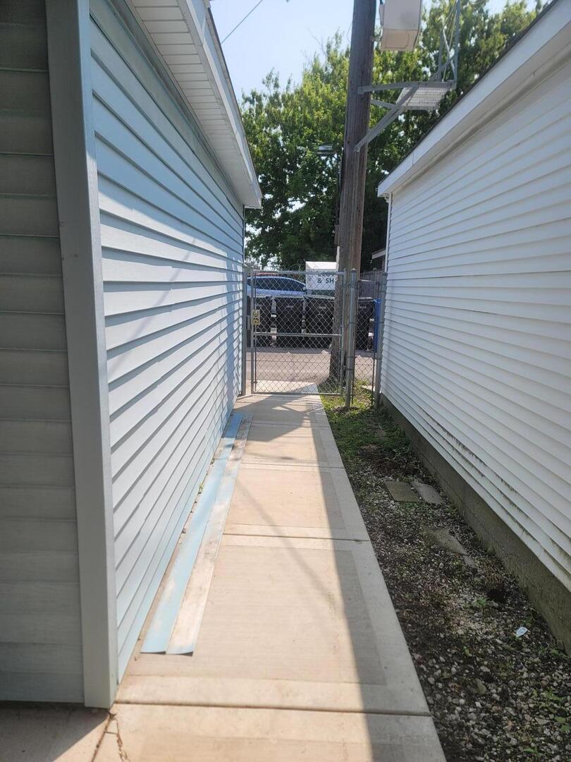 2343 N Lawndale Avenue, Chicago, IL 60647