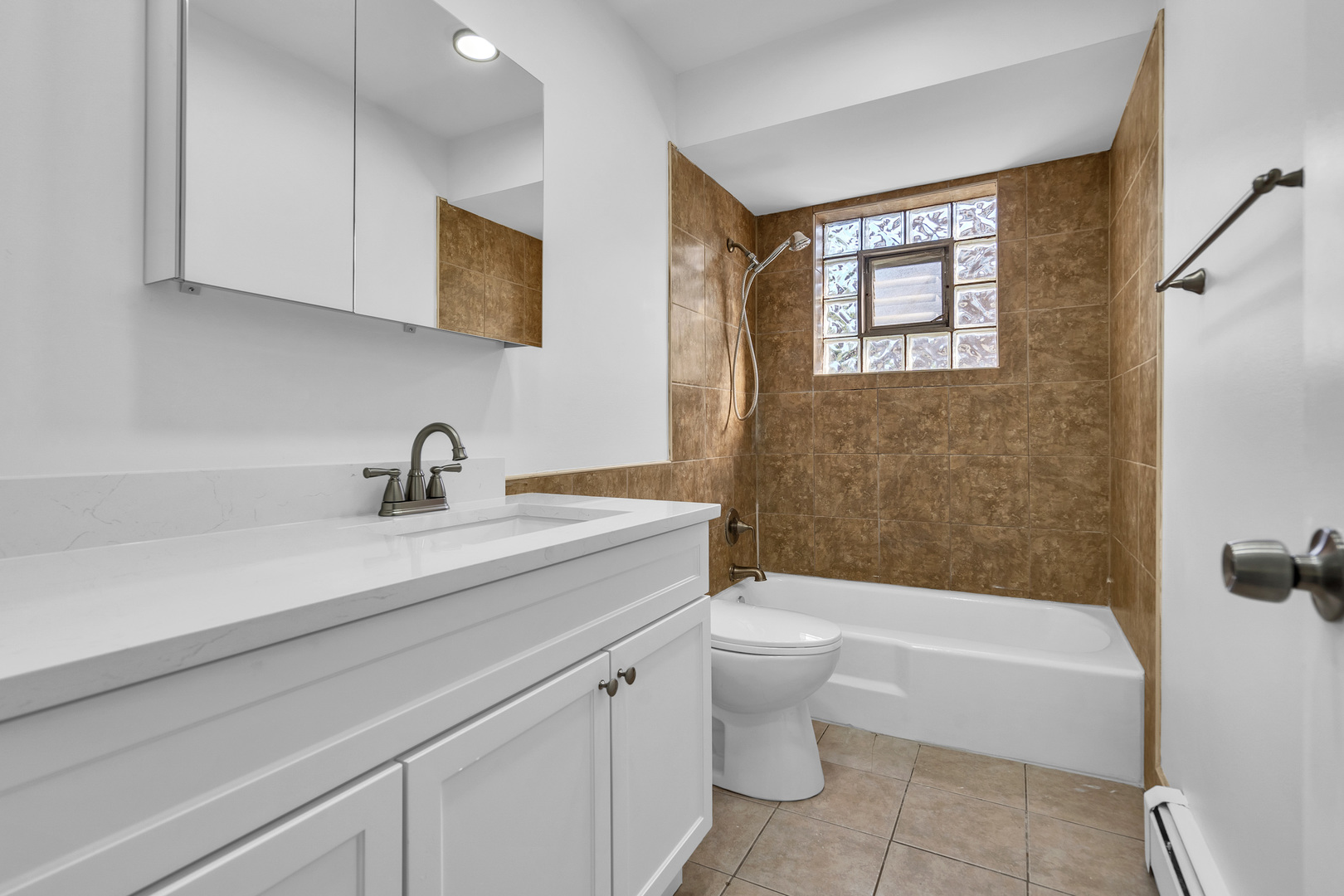 512 W Ida Court #1, Mount Prospect, IL 60056