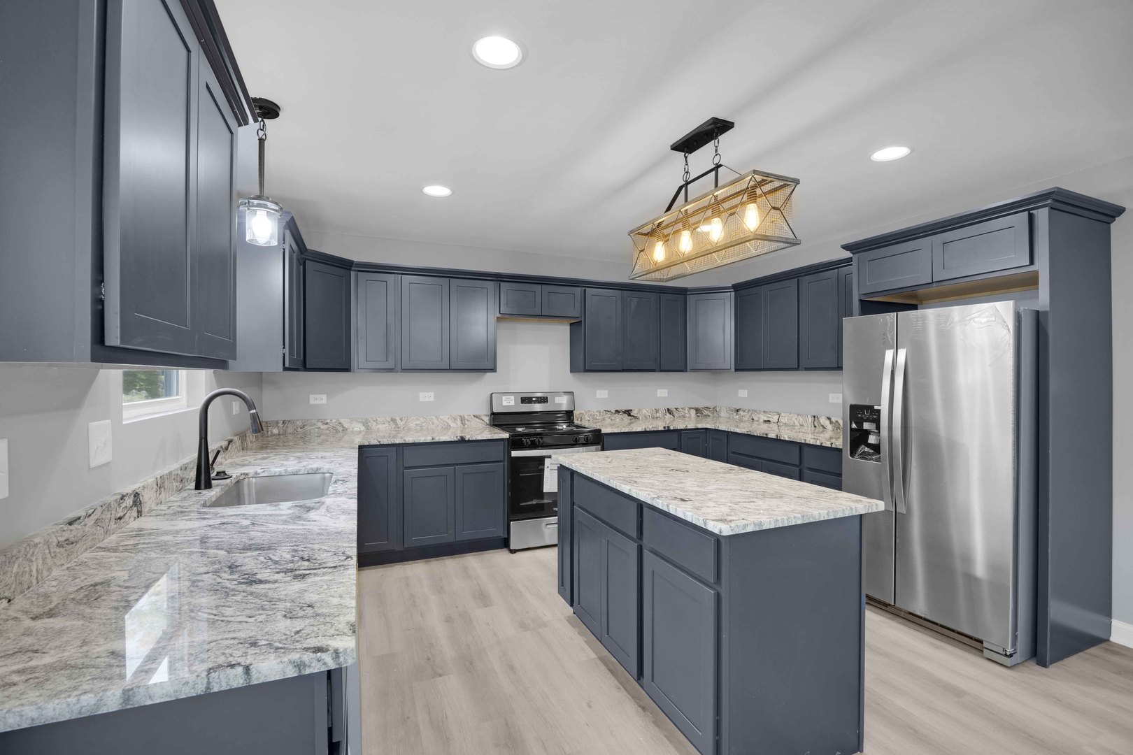 460 N School Street, Braidwood, IL 60408