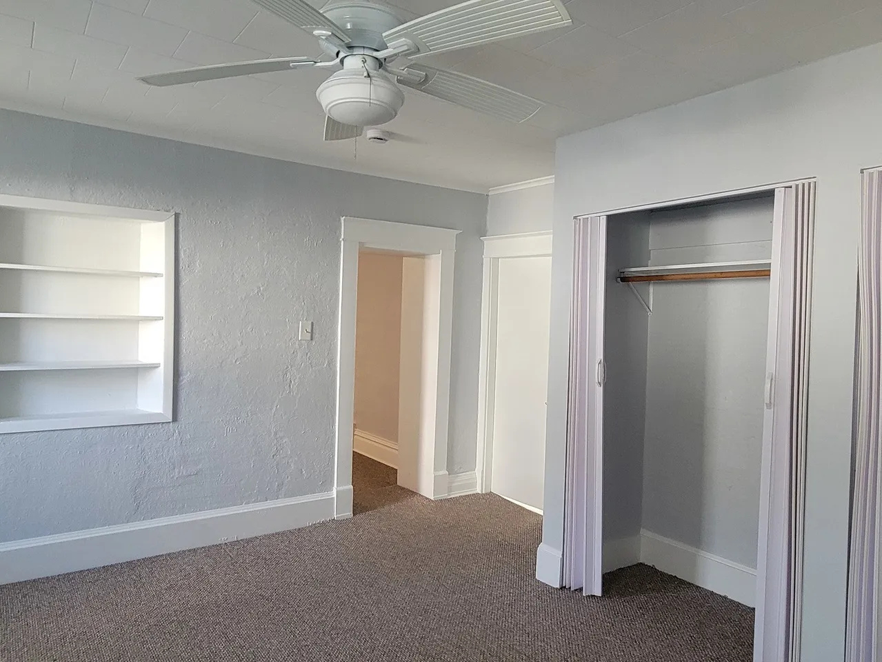 327 S State Street, Lockport, IL 60441