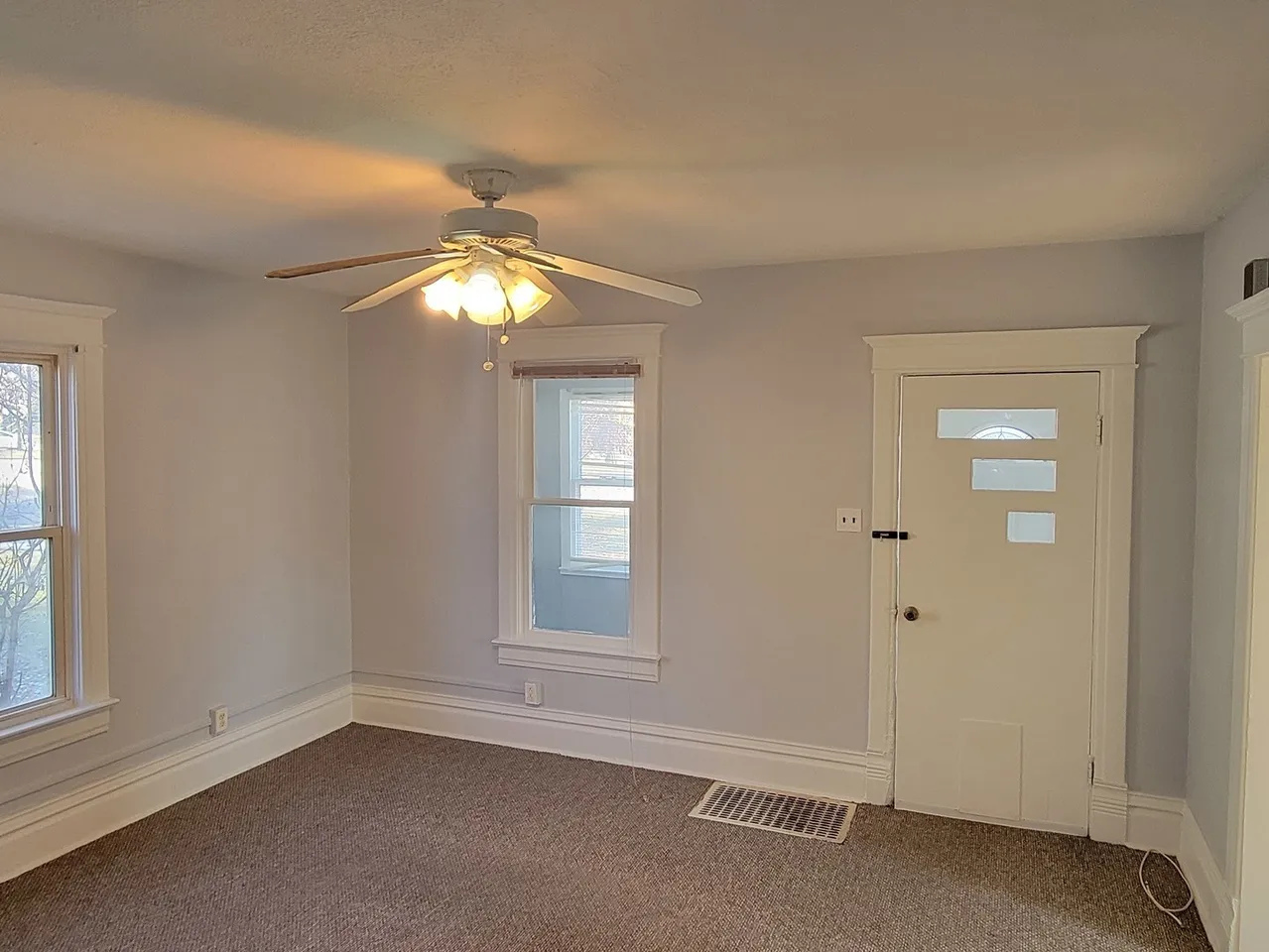 327 S State Street, Lockport, IL 60441