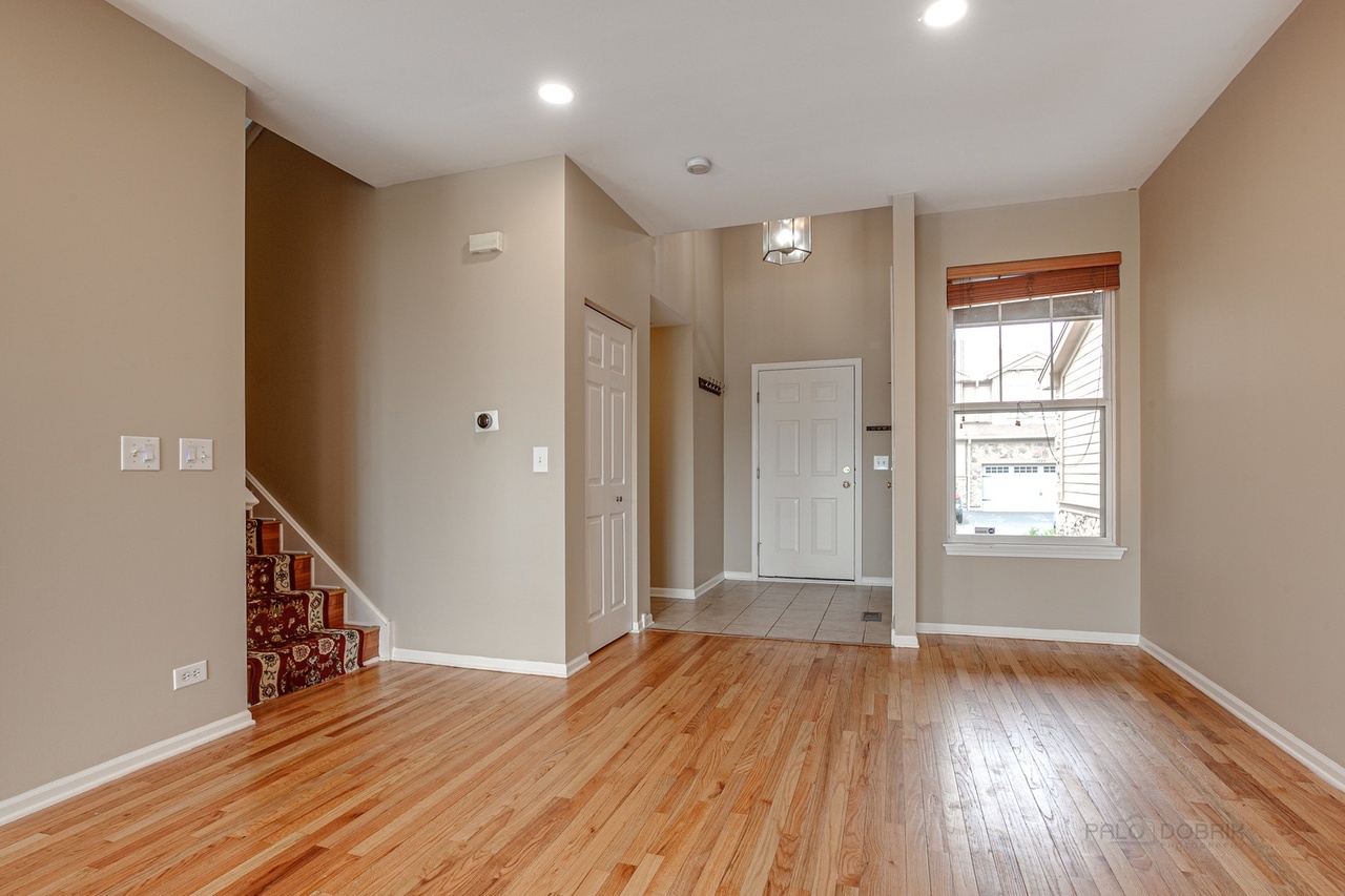 1817 CRENSHAW Circle, Vernon Hills, IL 60061